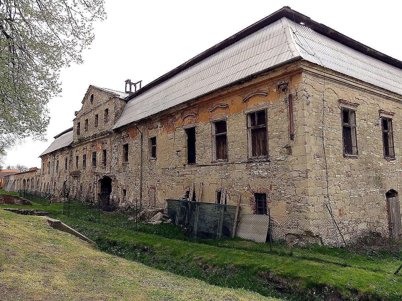 
<span>Byšice</span>
