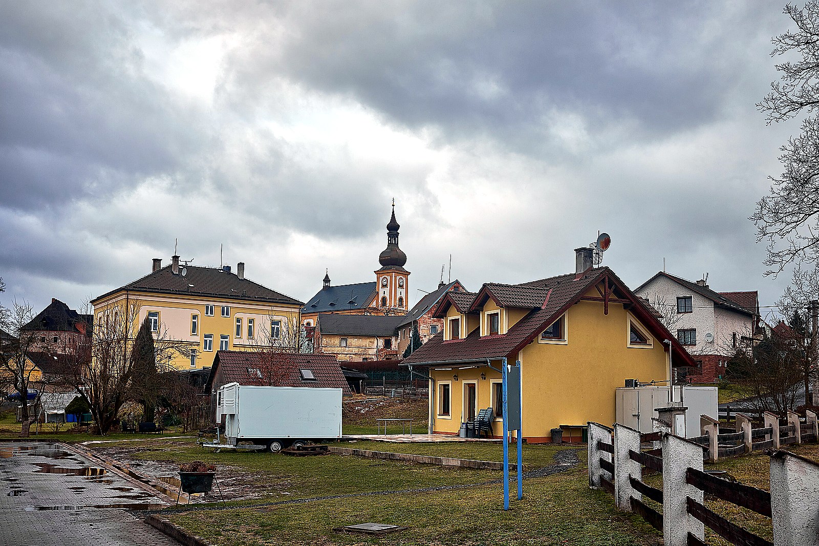 
<span>Dolní zámek Skalná</span>
