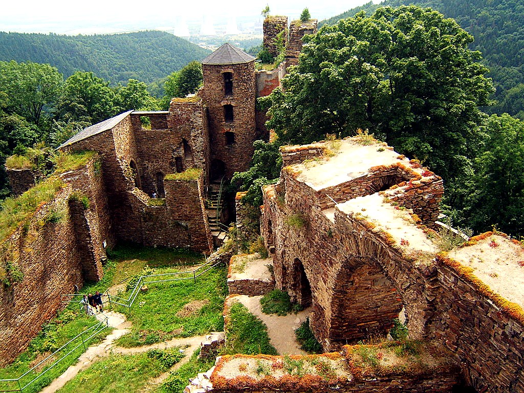 
<span>Hasištejn</span>
