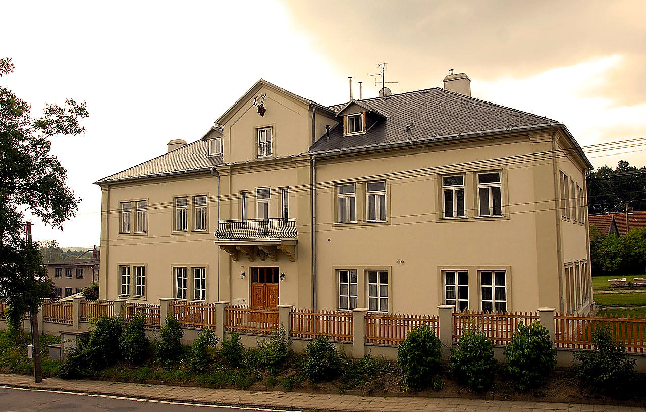 
<span>Horní Jelení</span>
