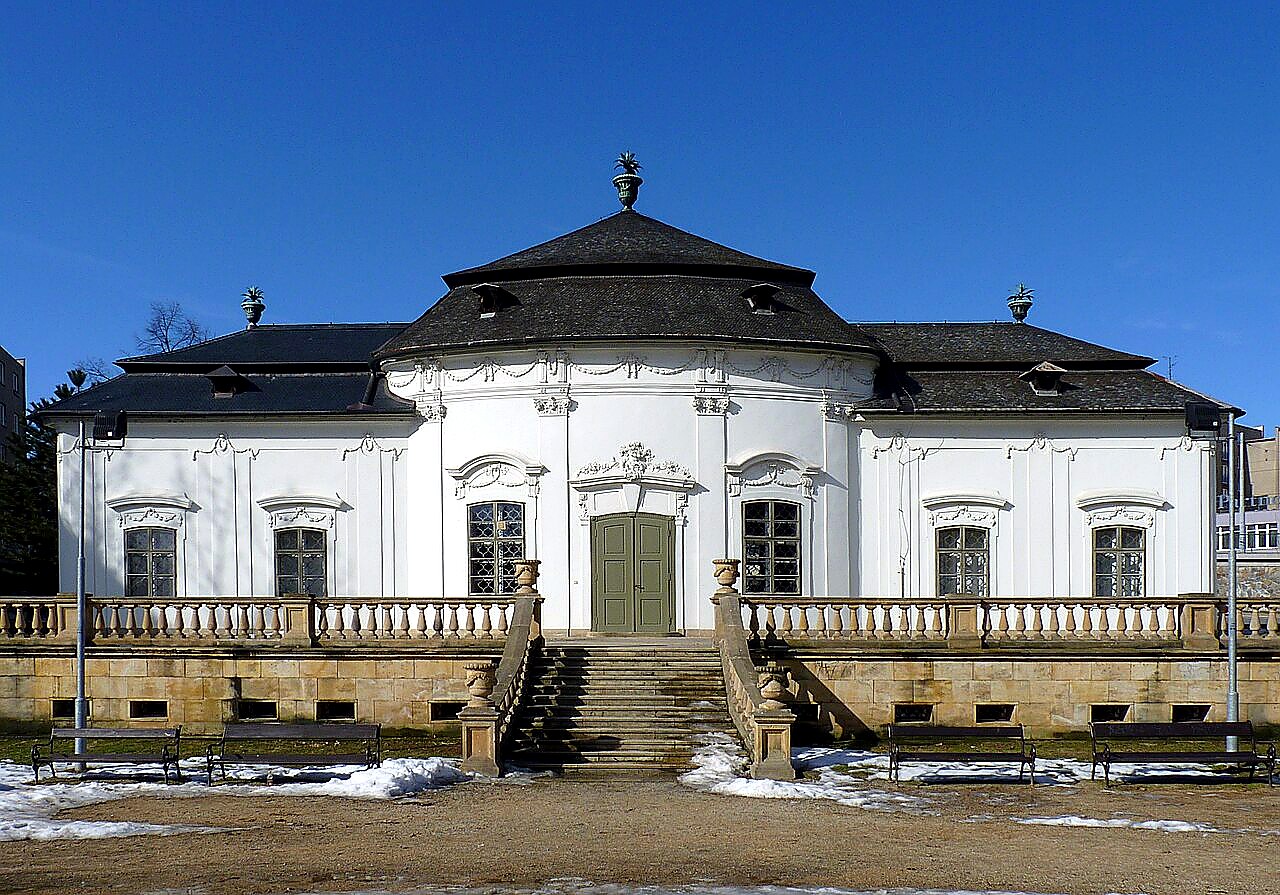 
<span>Letohrádek Mitrovských</span>
