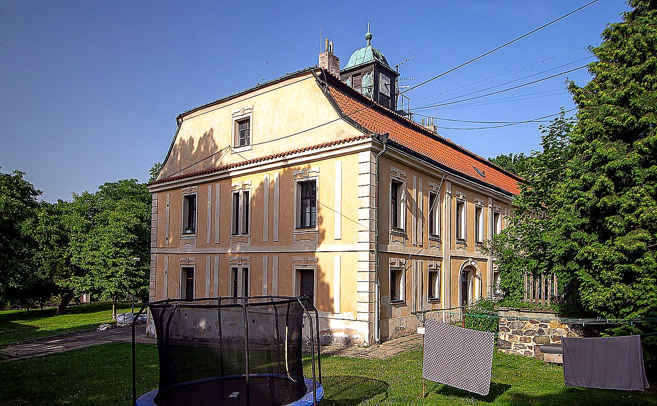 
<span>zámek Bohnice</span>

