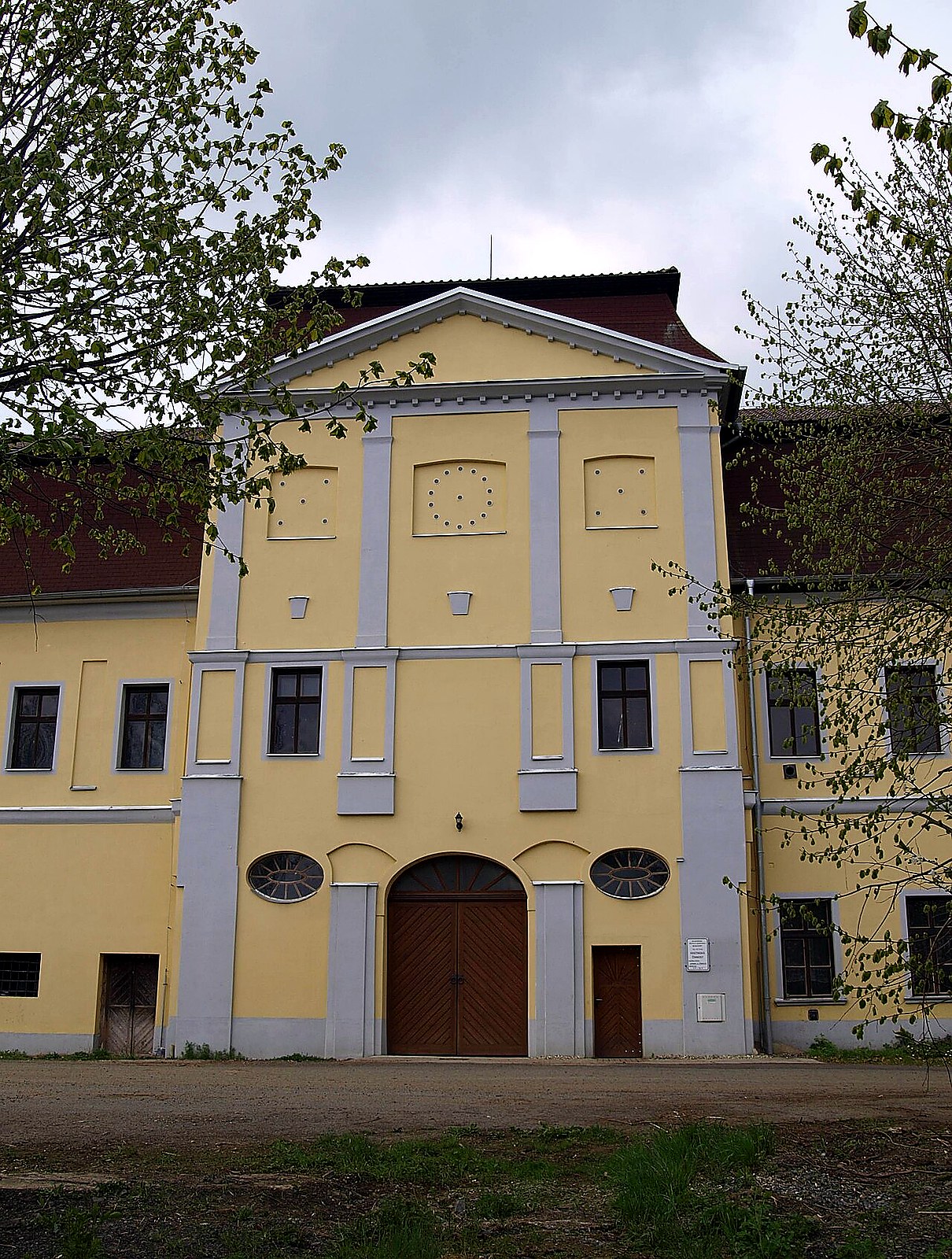 
<span>zámek Chocomyšl</span>
