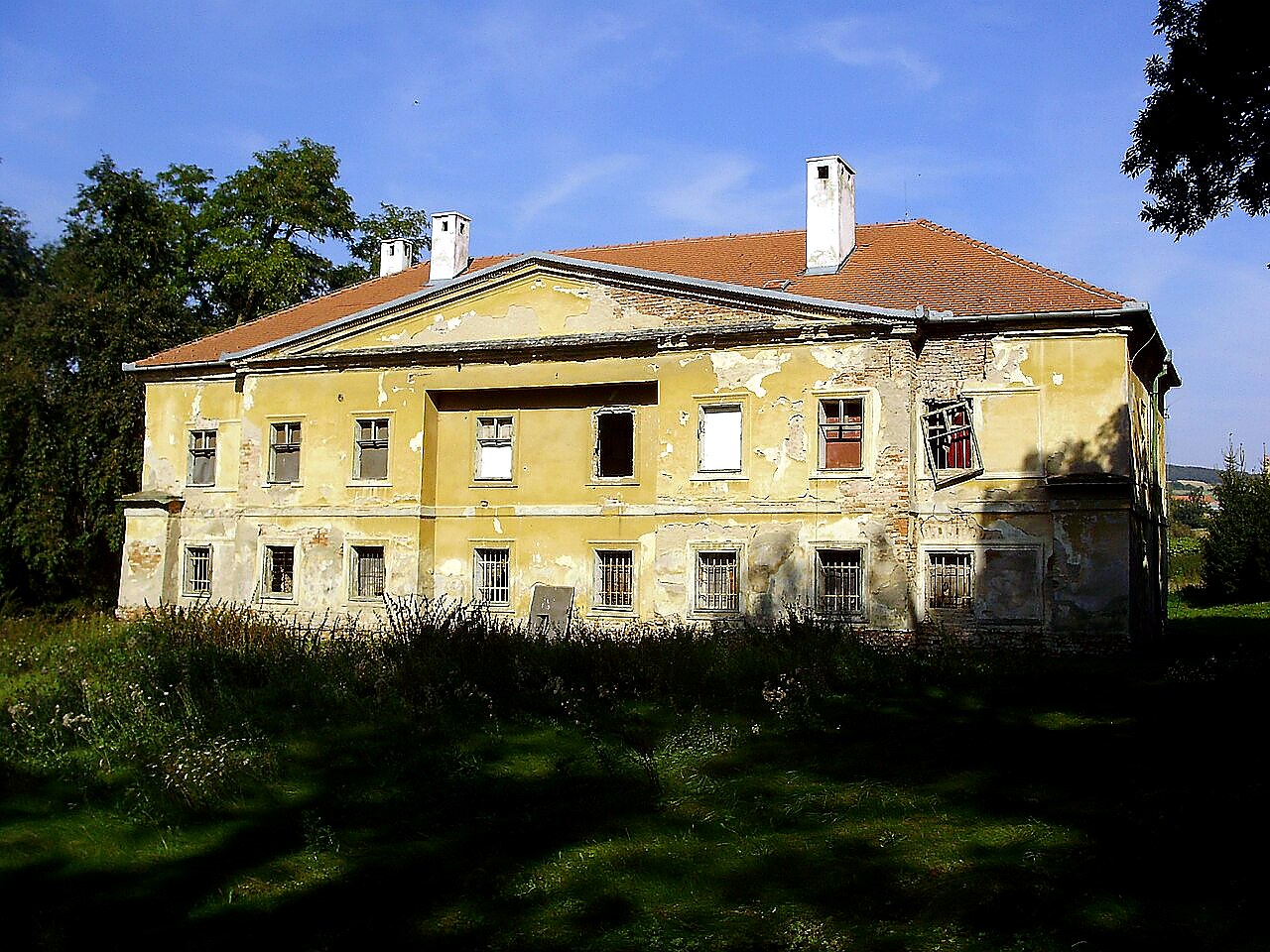 
<span>zámek Komorov</span>
