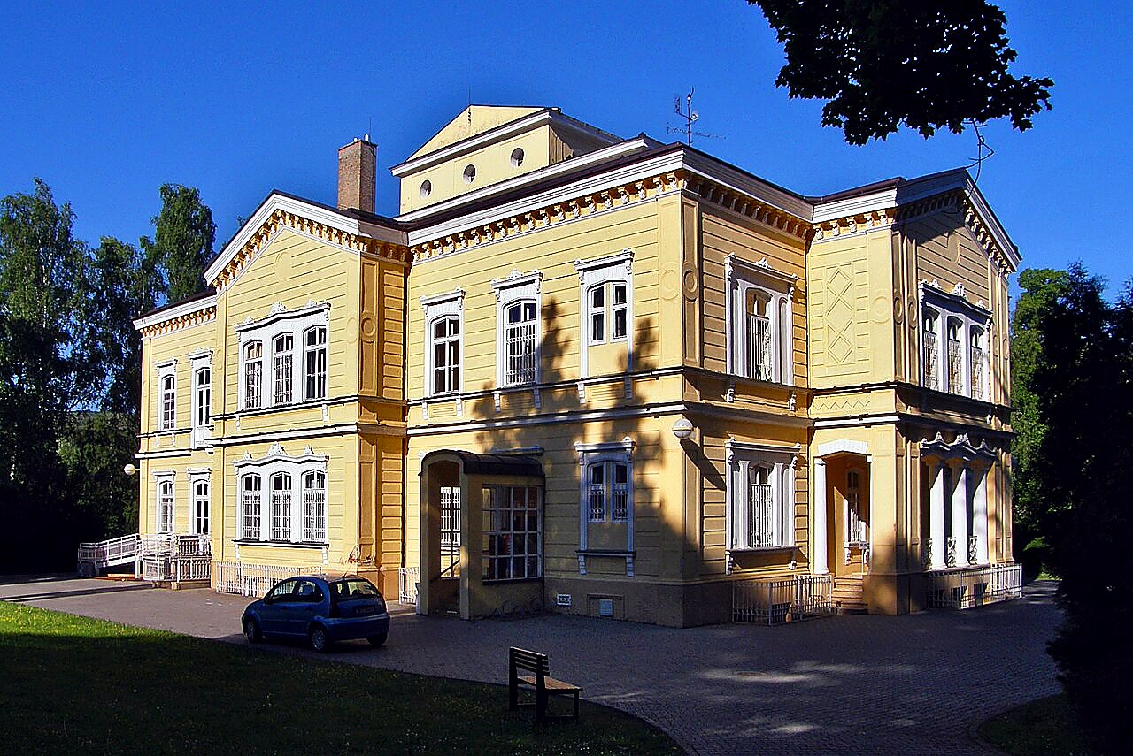 
<span>zámek Křetín</span>
