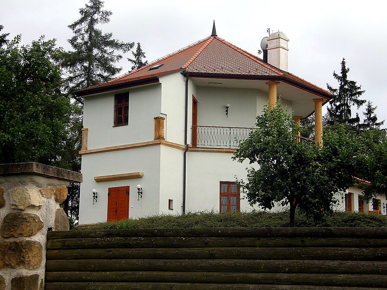 
<span>zámek Lhota Rapotina</span>
