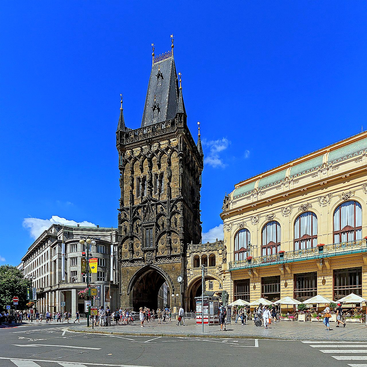 
<span>Prašná brána</span>
