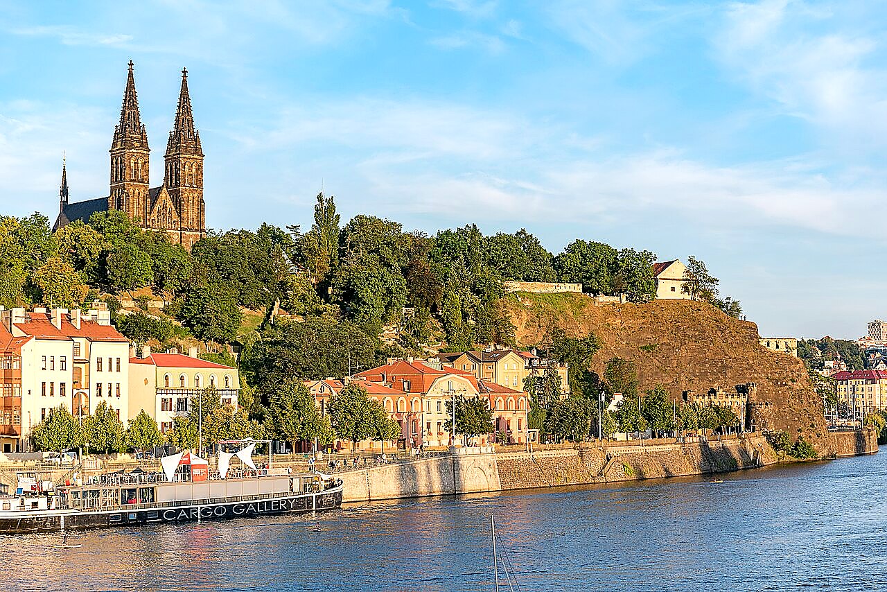 
<span>Vyšehrad (Vyšehrad)</span>
