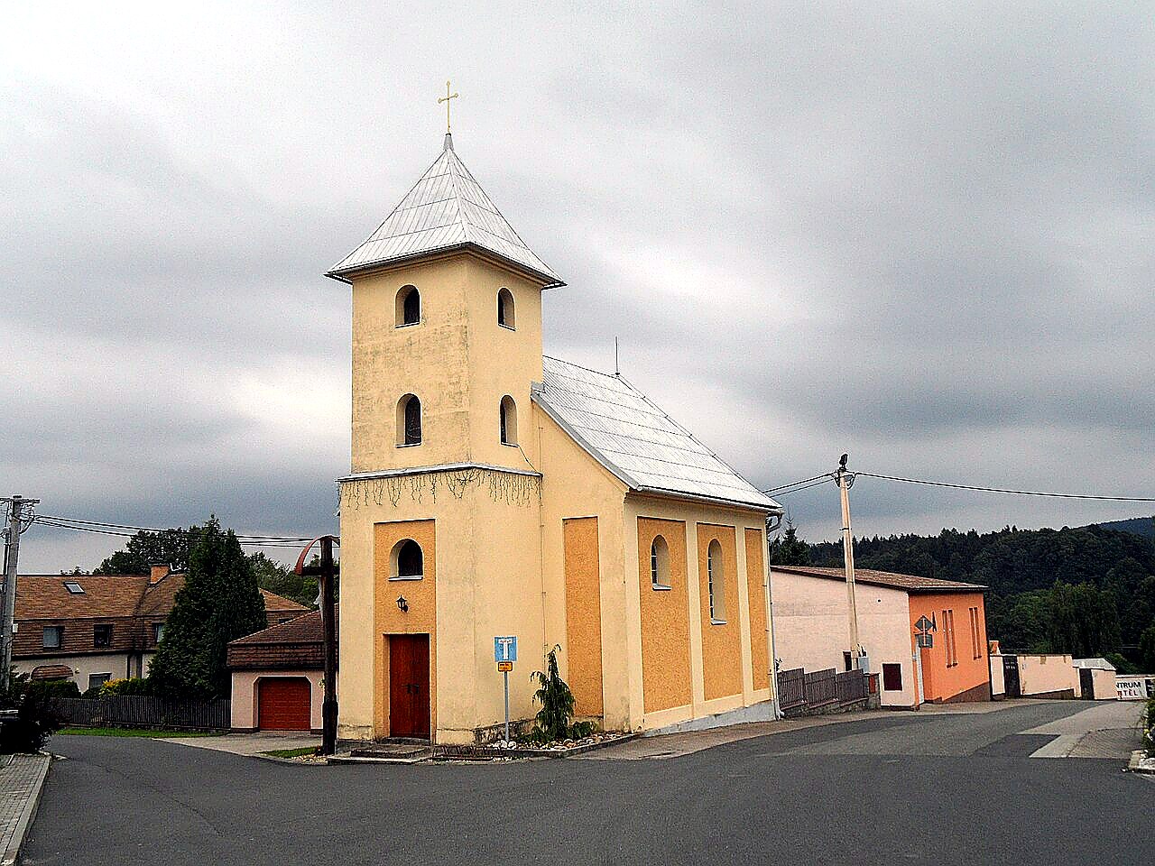 
<span>Hradec</span>
