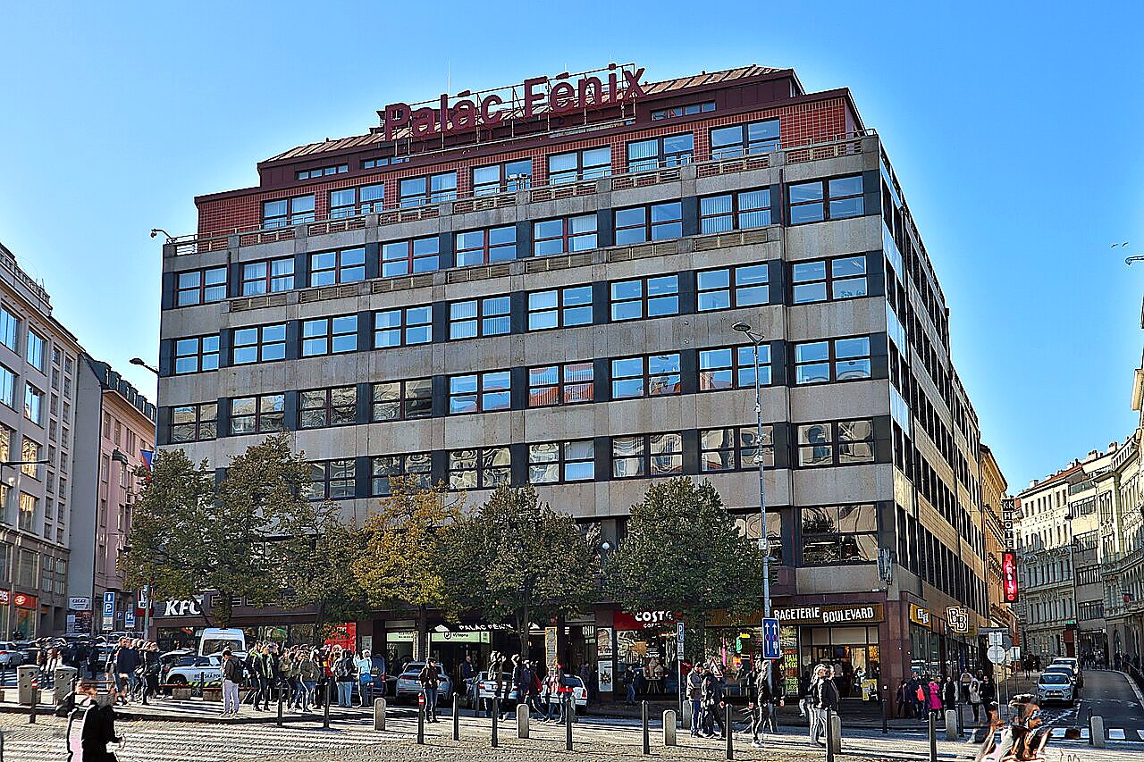 
<span>Palác Fénix</span>
