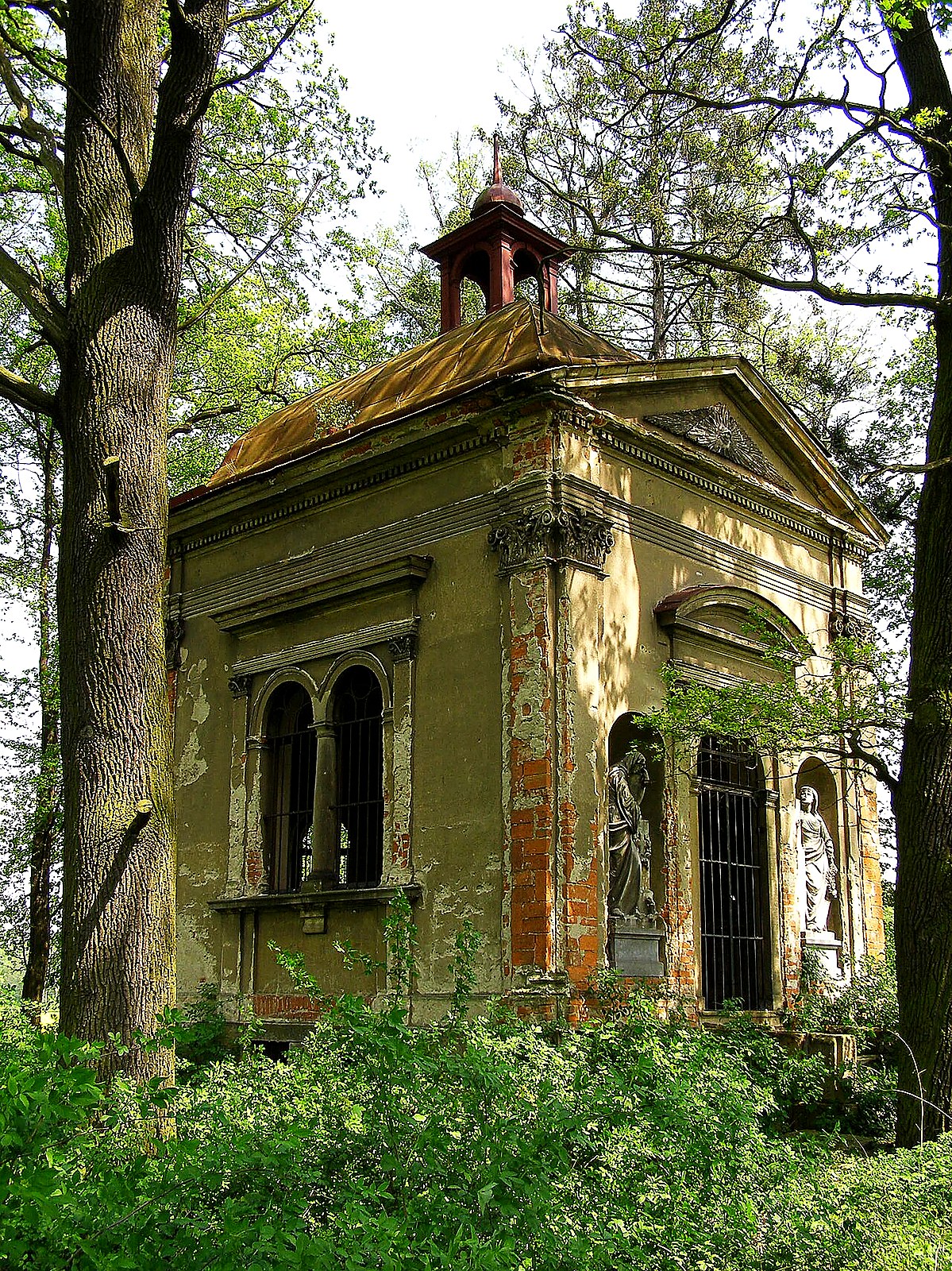 
<span>Hrobka rodu Baillou</span>
