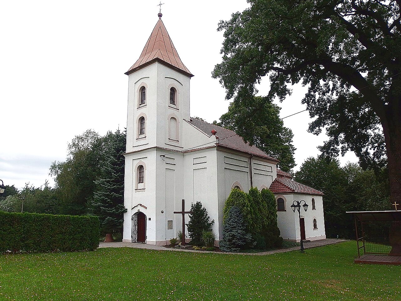 
<span>Kaple Nejsvětější Trojice (Markvartovice)</span>
