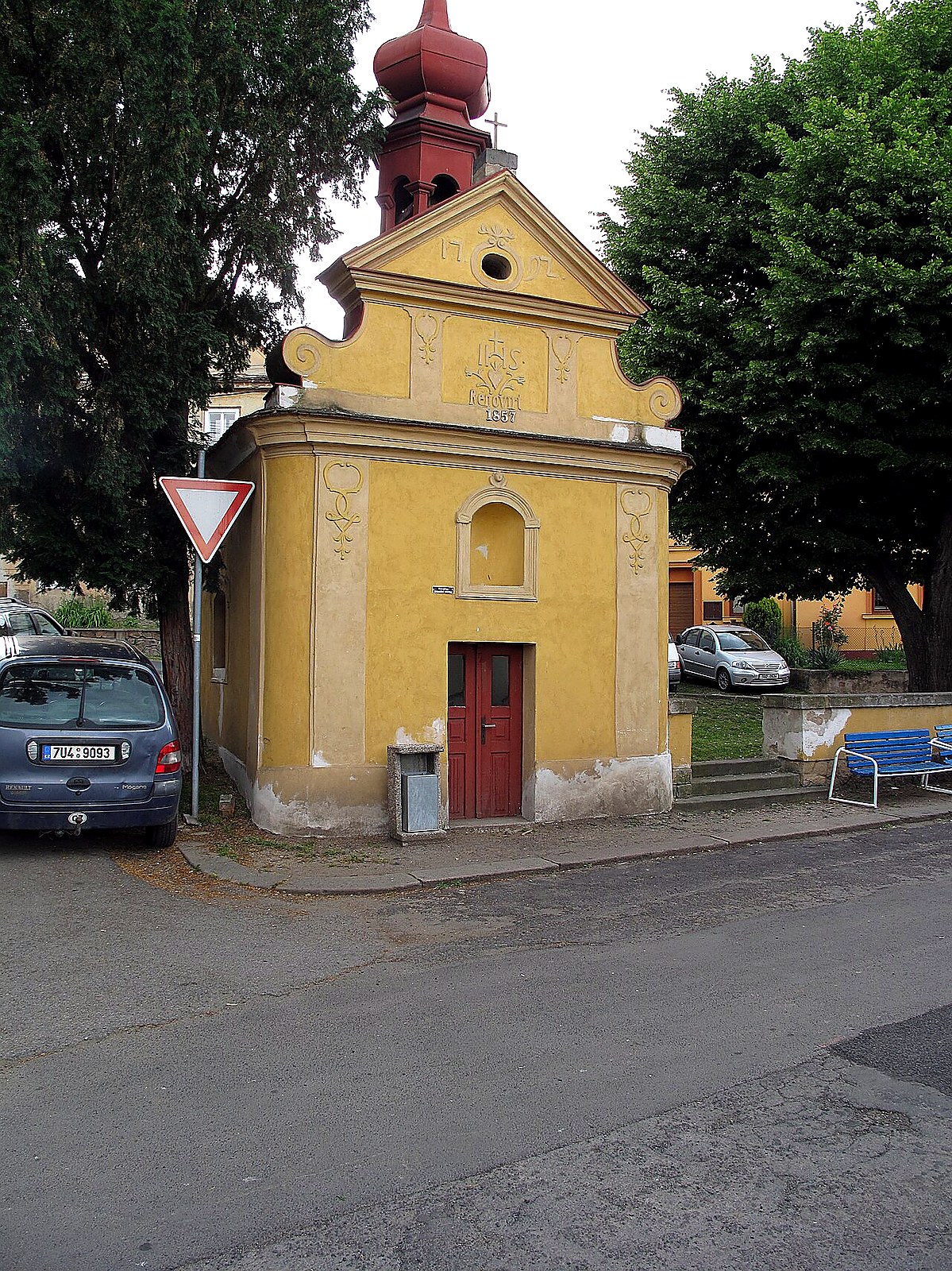 
<span>Kaple svatého Jana Nepomuckého (Litochovice nad Labem)</span>
