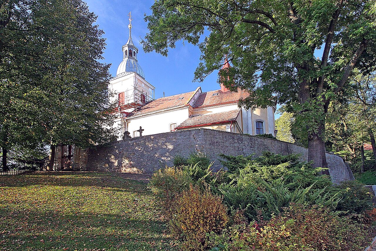 
<span>Kostel Nanebevzetí Panny Marie (Neděliště)</span>
