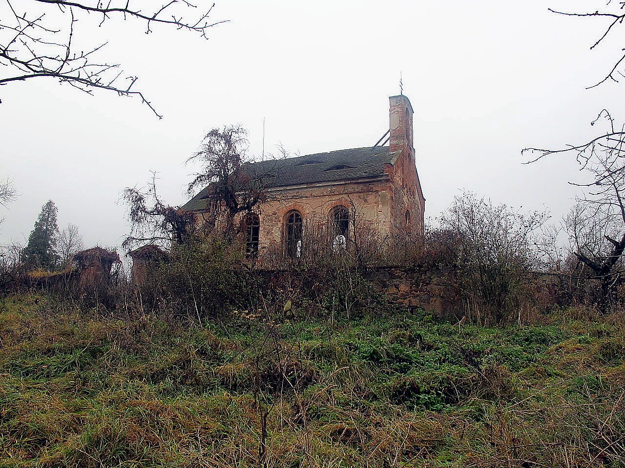
<span>Kostel Nanebevzetí Panny Marie (Lubenec)</span>
