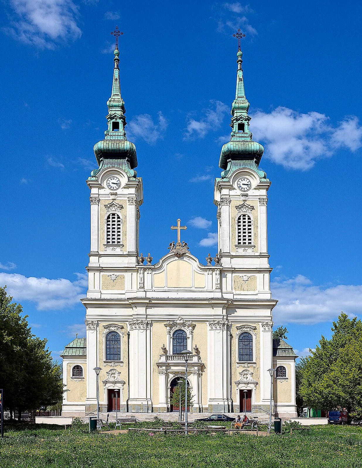 
<span>Kostel Panny Marie Královny (Mariánské Hory)</span>
