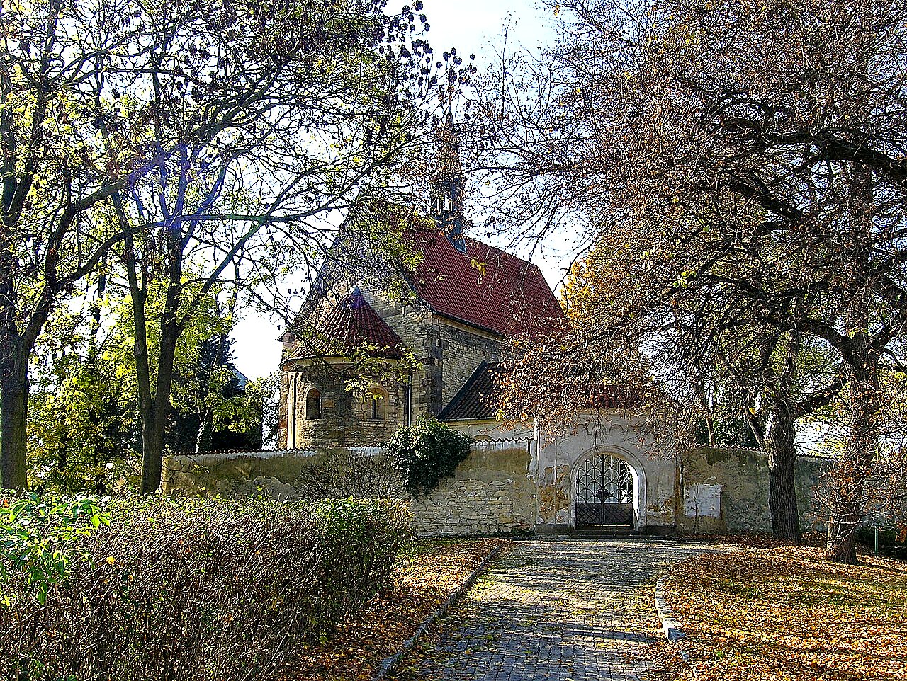 
<span>Kostel Stětí svatého Jana Křtitele v Dolních Chabrech</span>
