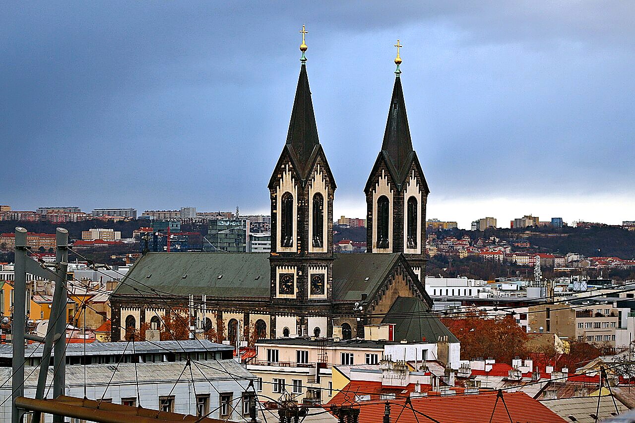
<span>Kostel svatého Cyrila a Metoděje (Karlín)</span>
