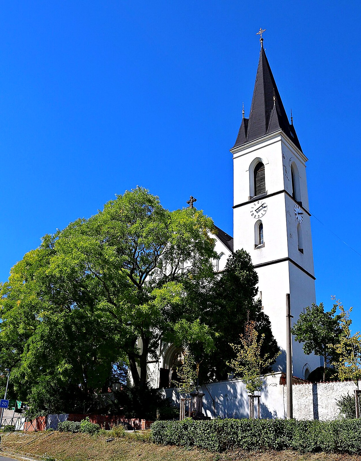 
<span>Kostel svatého Jakuba Staršího (Stodůlky)</span>

