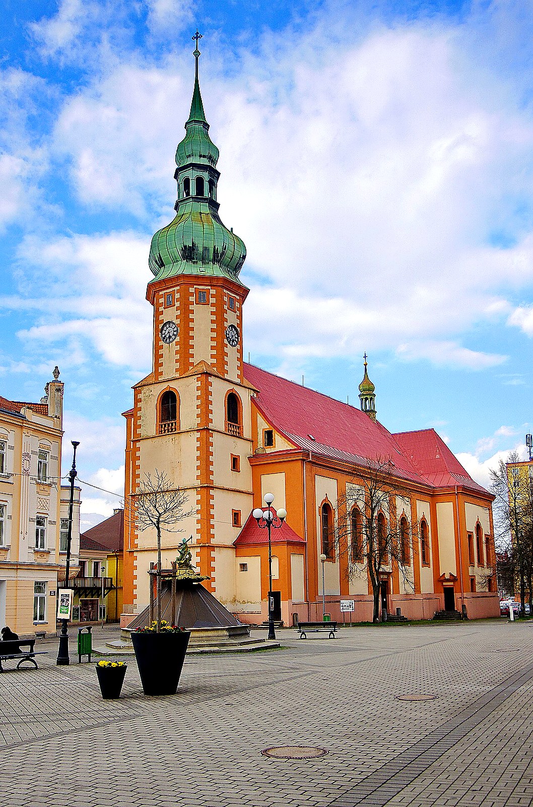 
<span>Kostel svatého Jakuba Většího (Sokolov)</span>
