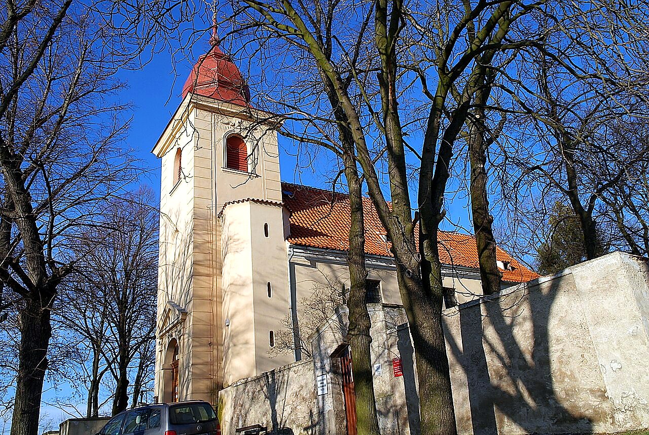 
<span>Kostel svatého Jana Křtitele (Noutonice)</span>
