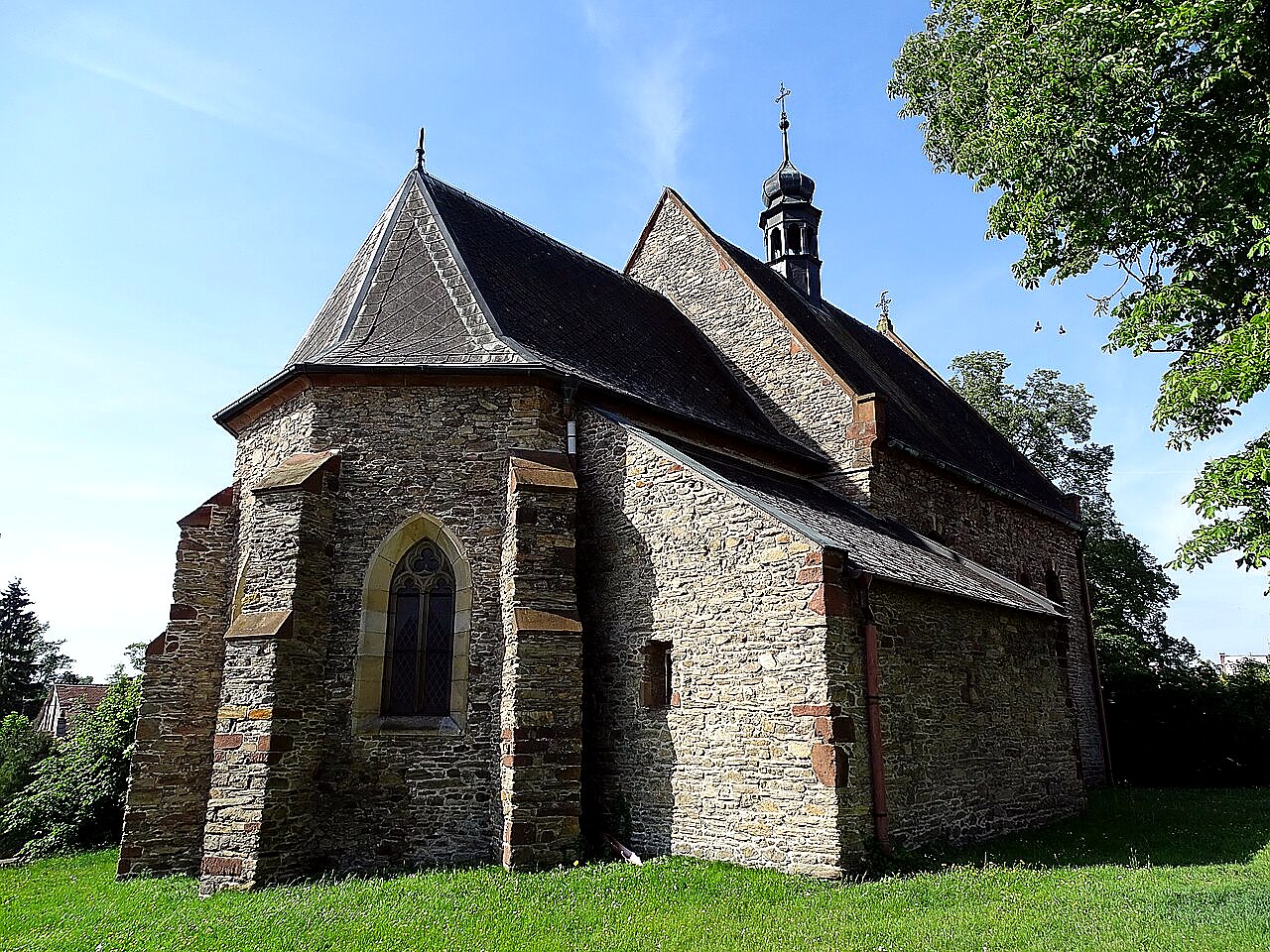
<span>Kostel svatého Jiljí (Uhlířské Janovice)</span>
