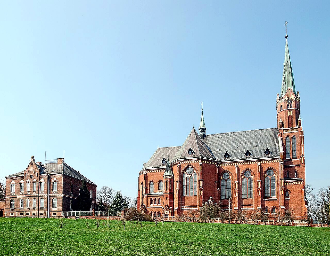 
<span>Kostel svatého Mikuláše (Ludgeřovice)</span>
