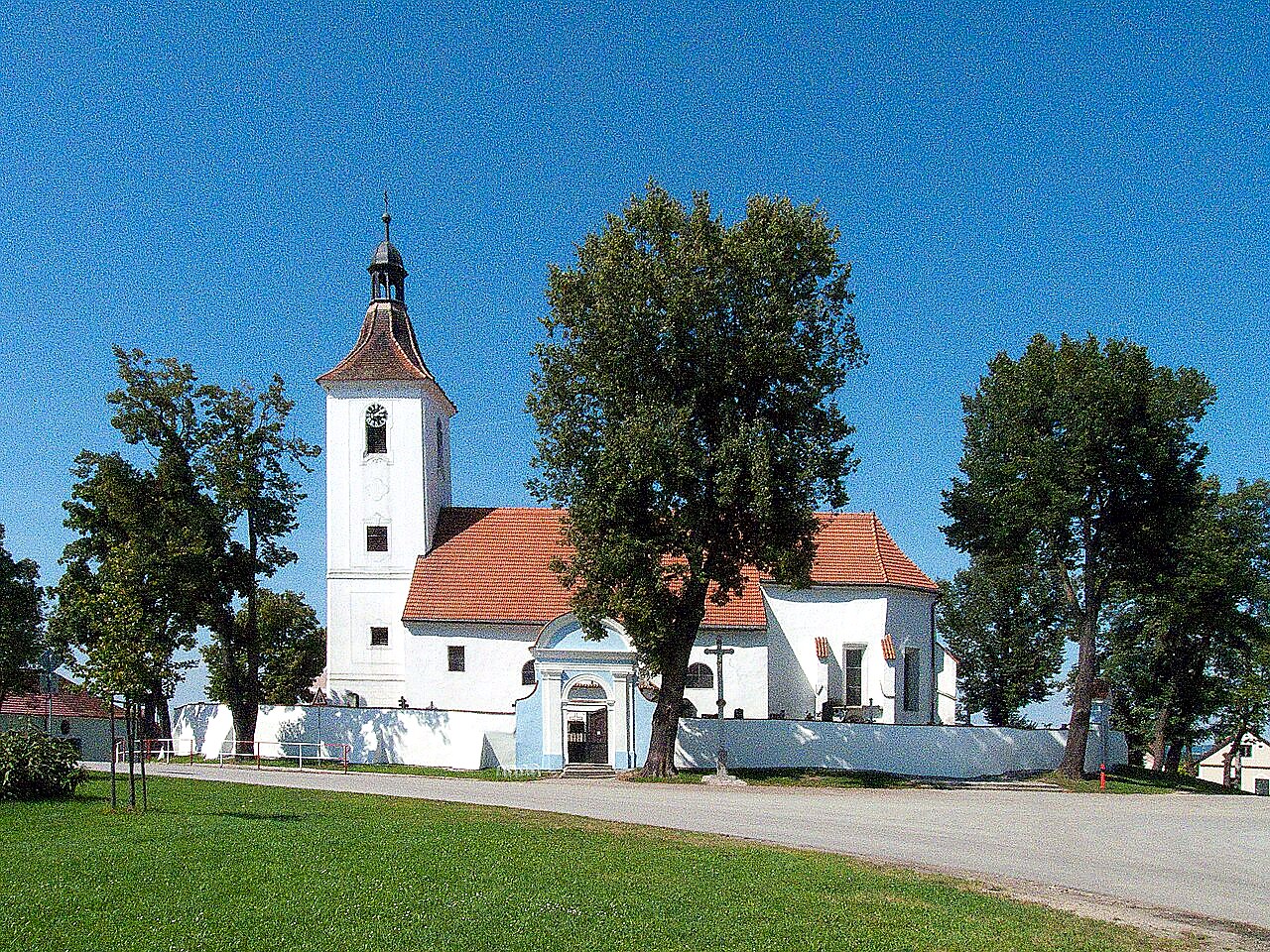 
<span>Kostel svatého Vavřince (Pištín)</span>
