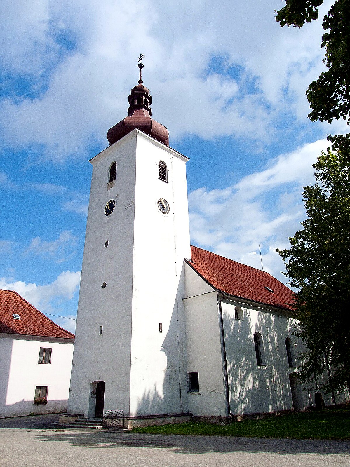 
<span>Kostel svatého Vojtěcha (Ratibořské Hory)</span>
