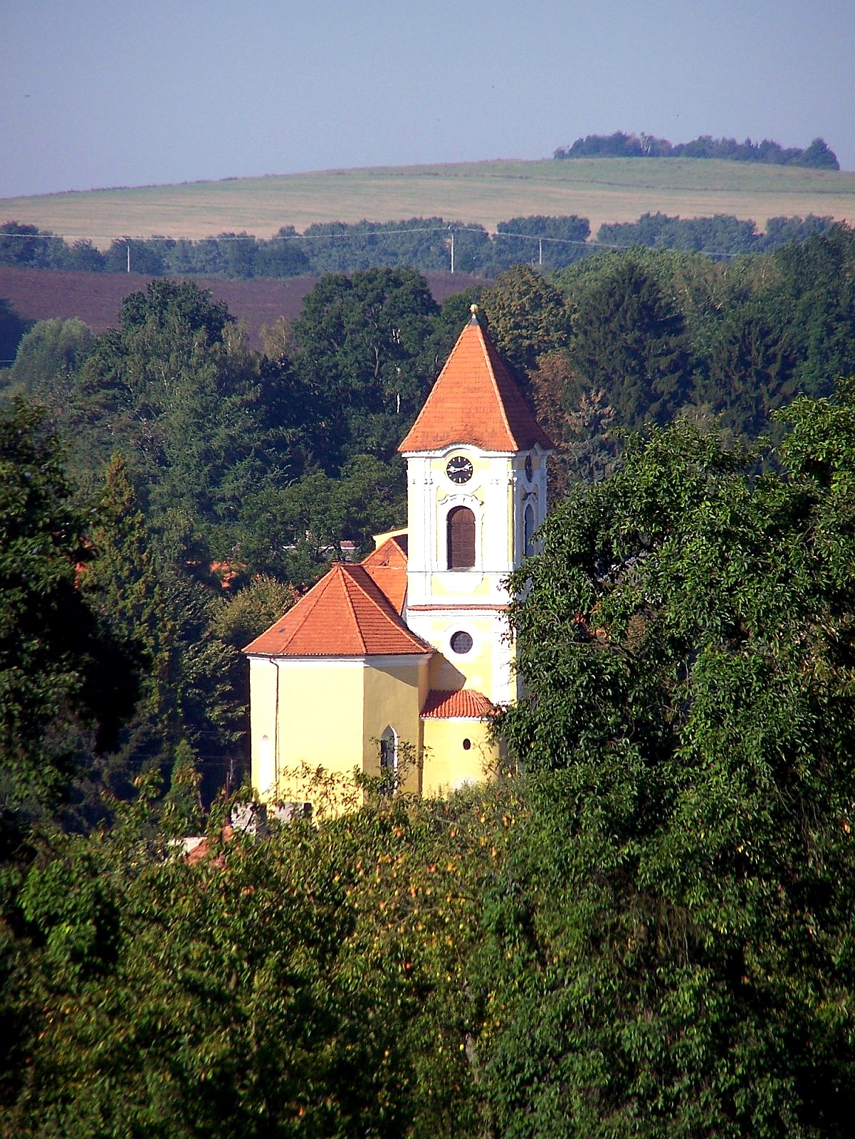
<span>Kostel svatého Šimona a Judy (Bystřice)</span>
