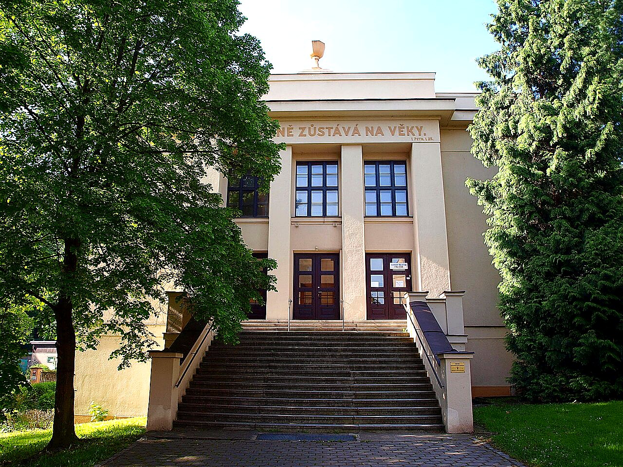 
<span>evangelický kostel na Smíchově</span>
