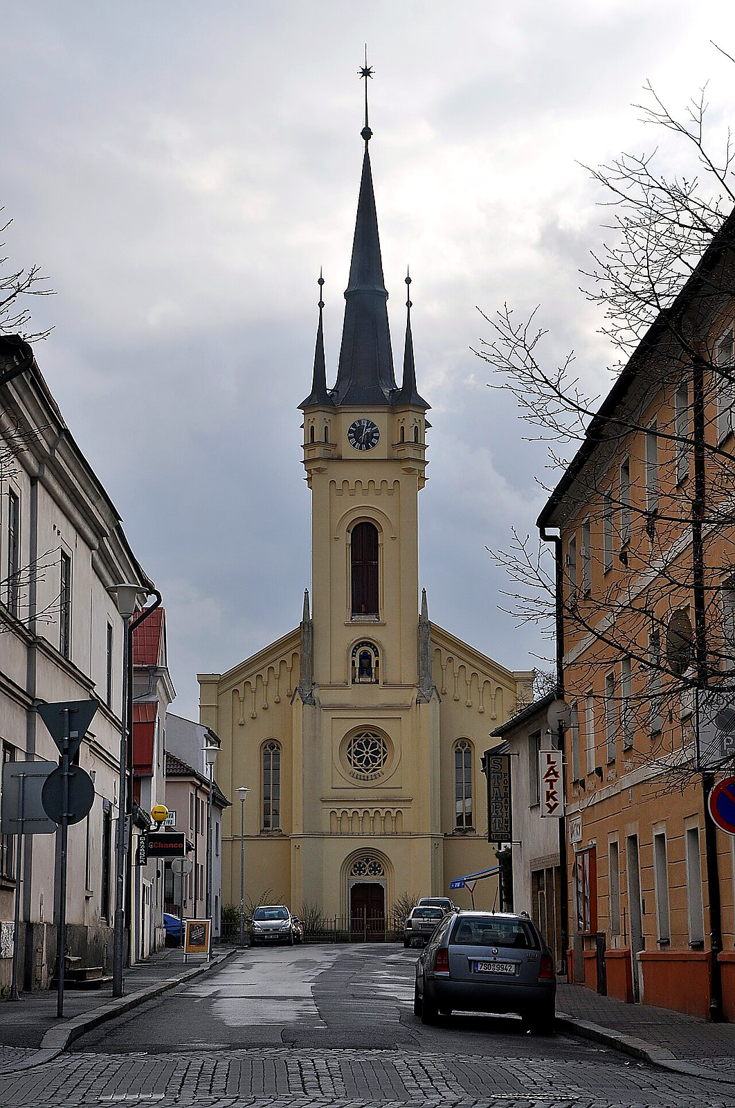 
<span>evangelický kostel v Čáslavi</span>
