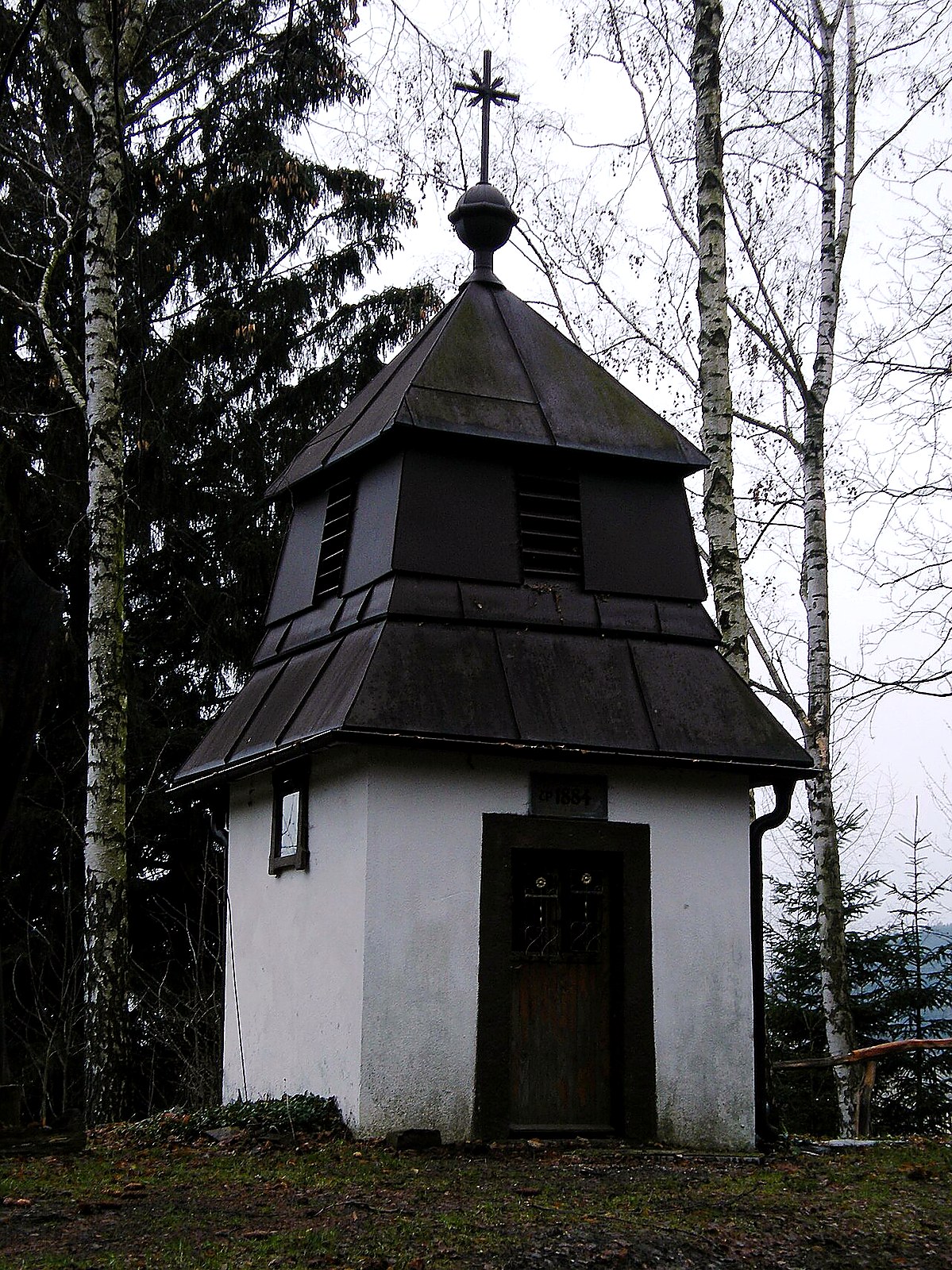 
<span>kaple na Zvonivém vrchu</span>
