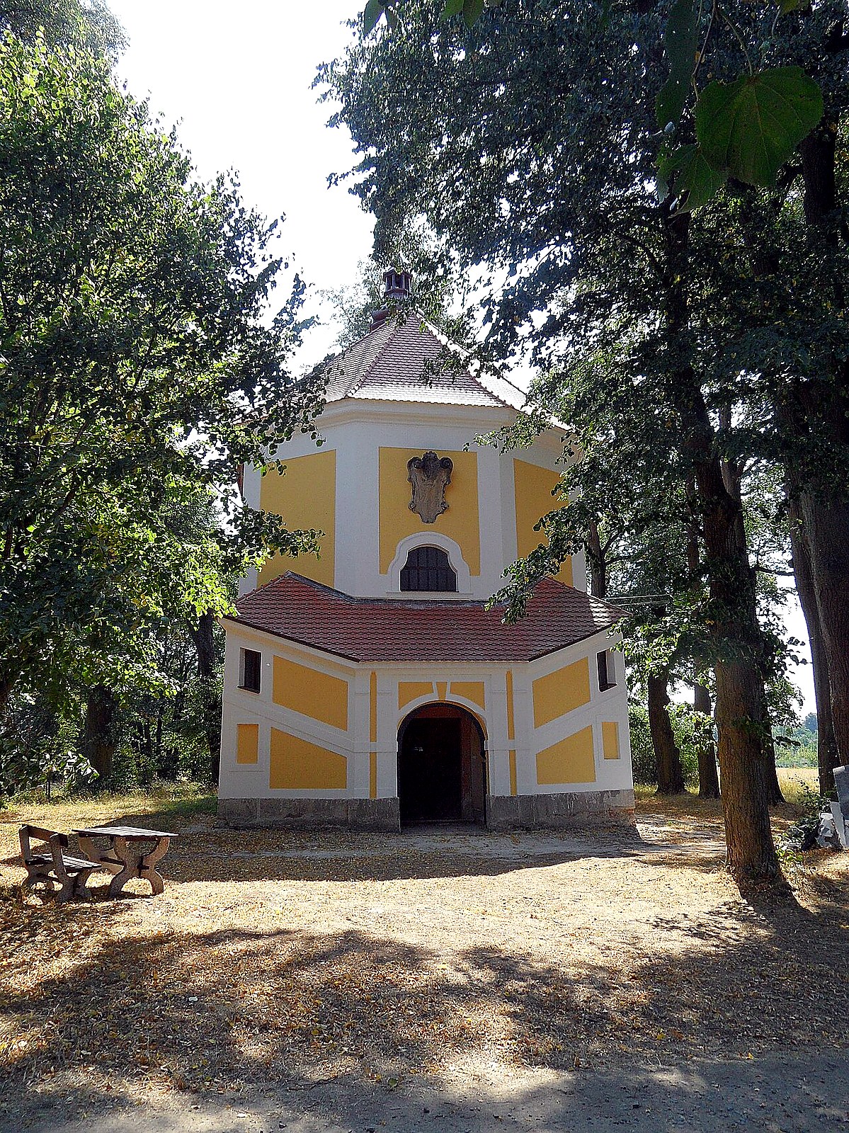 
<span>kaple svatého Antonína (Úhrov)</span>
