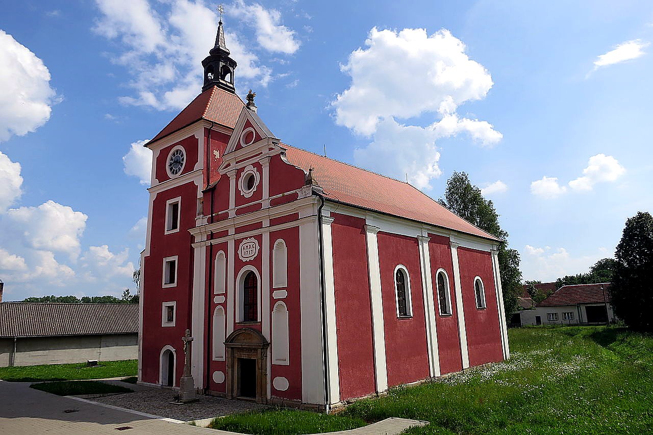 
<span>kostel Povýšení svatého Kříže (Knínice)</span>
