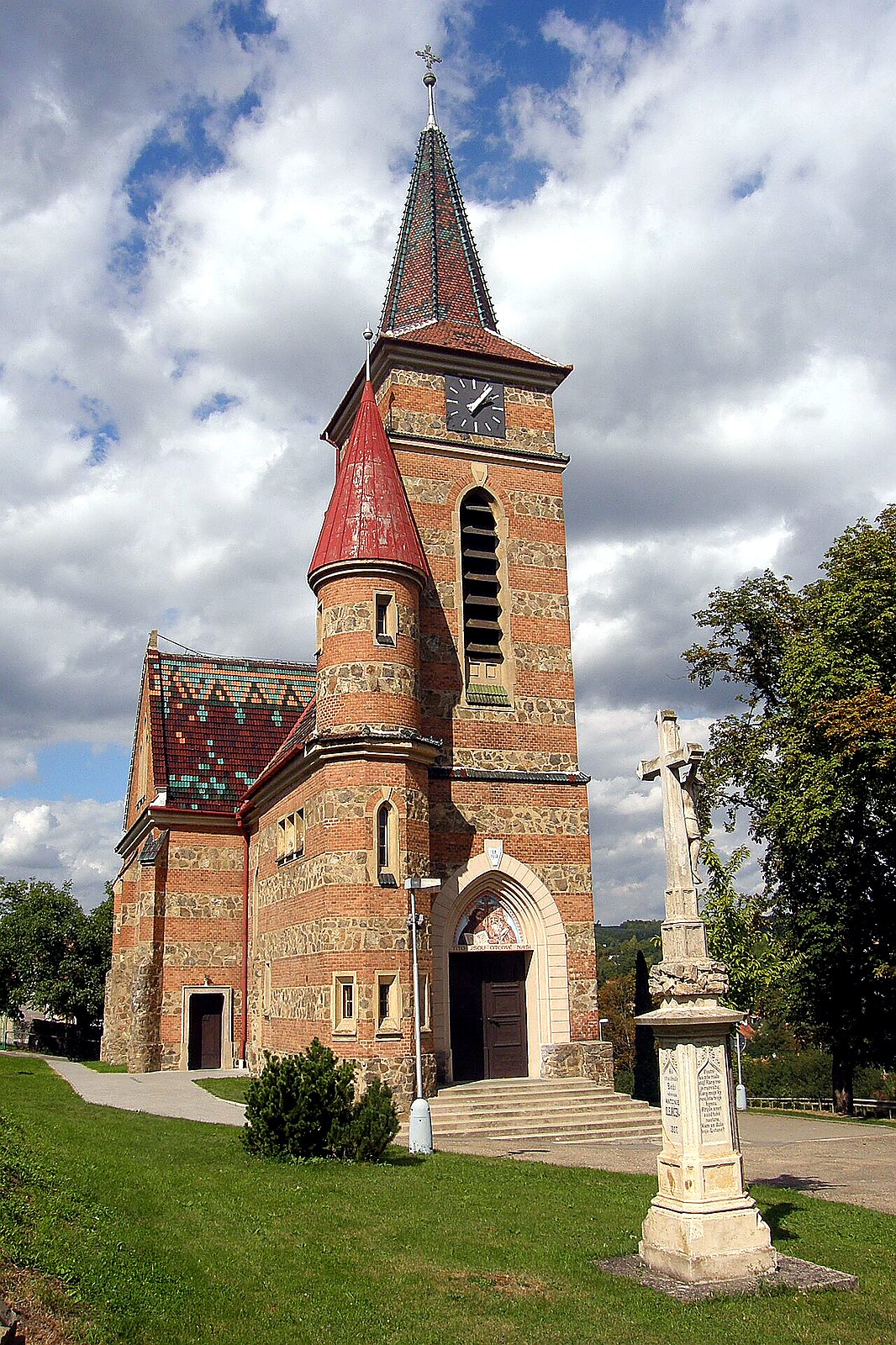 
<span>kostel svatého Cyrila a Metoděje (Bílovice nad Svitavou)</span>
