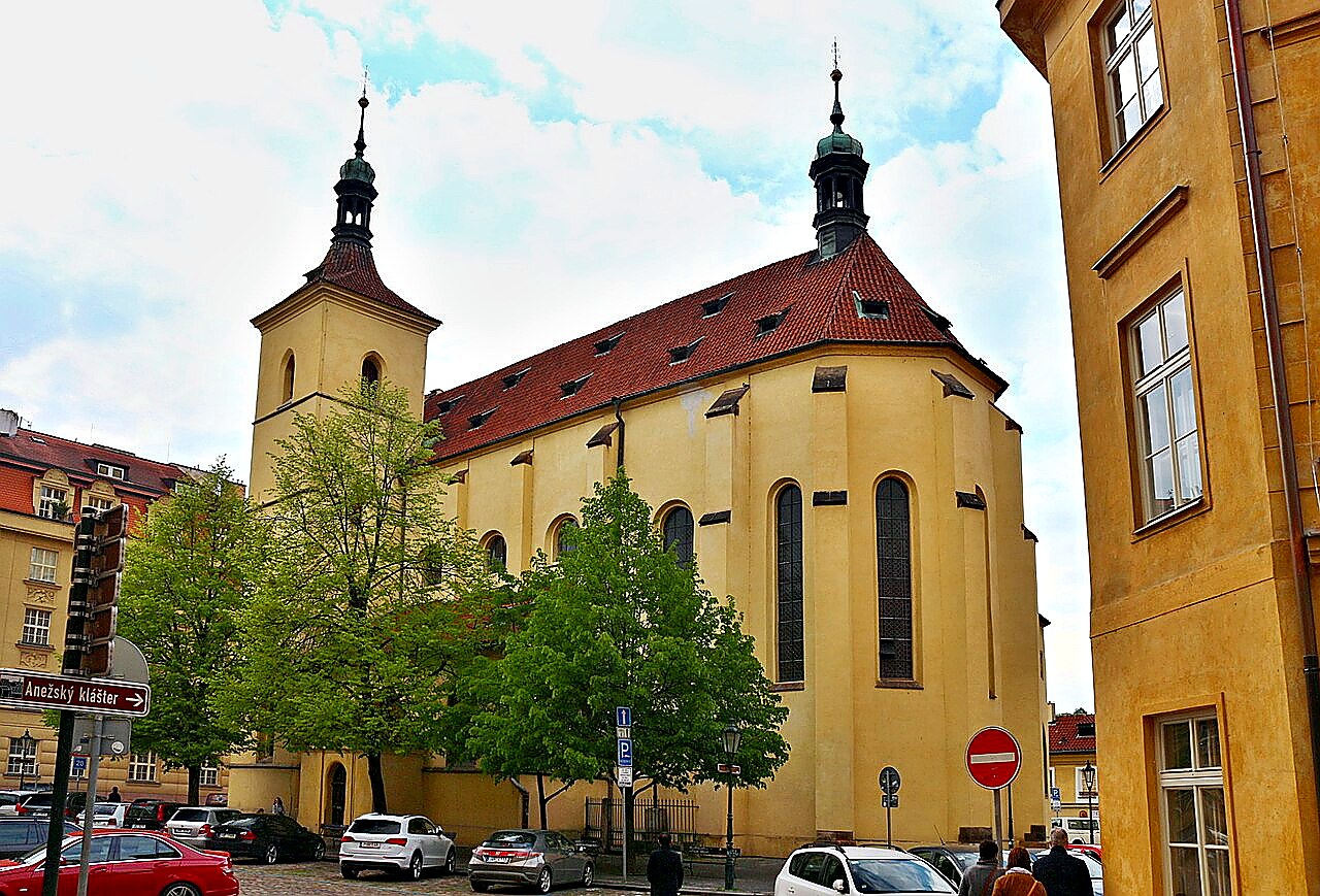 
<span>kostel svatého Haštala</span>
