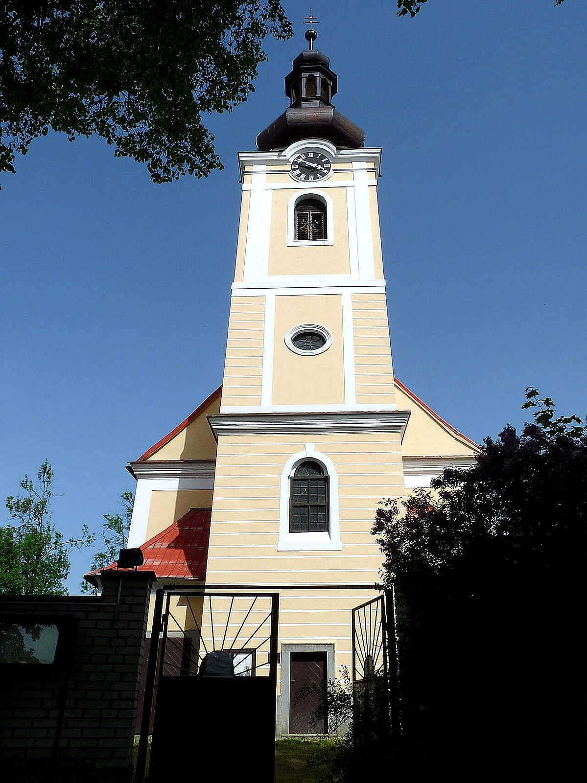 
<span>kostel svatého Jana Křtitele (Mnich)</span>
