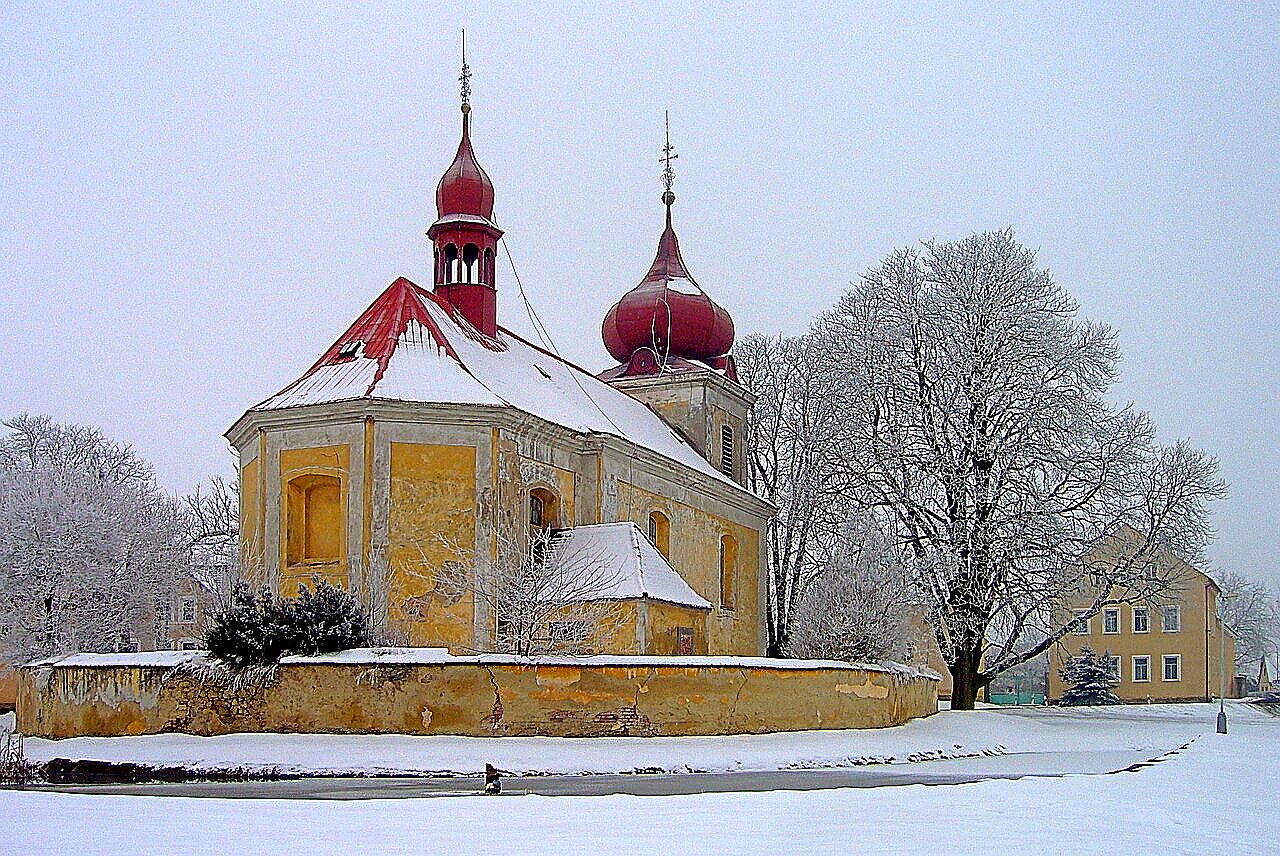 
<span>kostel svatého Michaela Archanděla (Blatno)</span>
