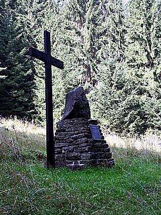 
<span>lesní kostel v Dolní Lomné</span>
