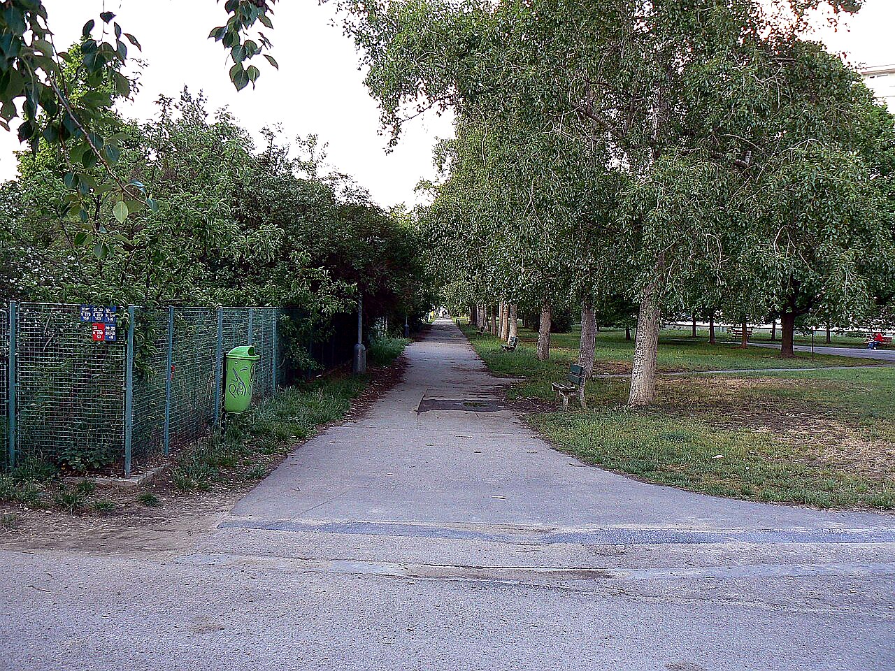 
<span>Dlouhá cesta</span>
