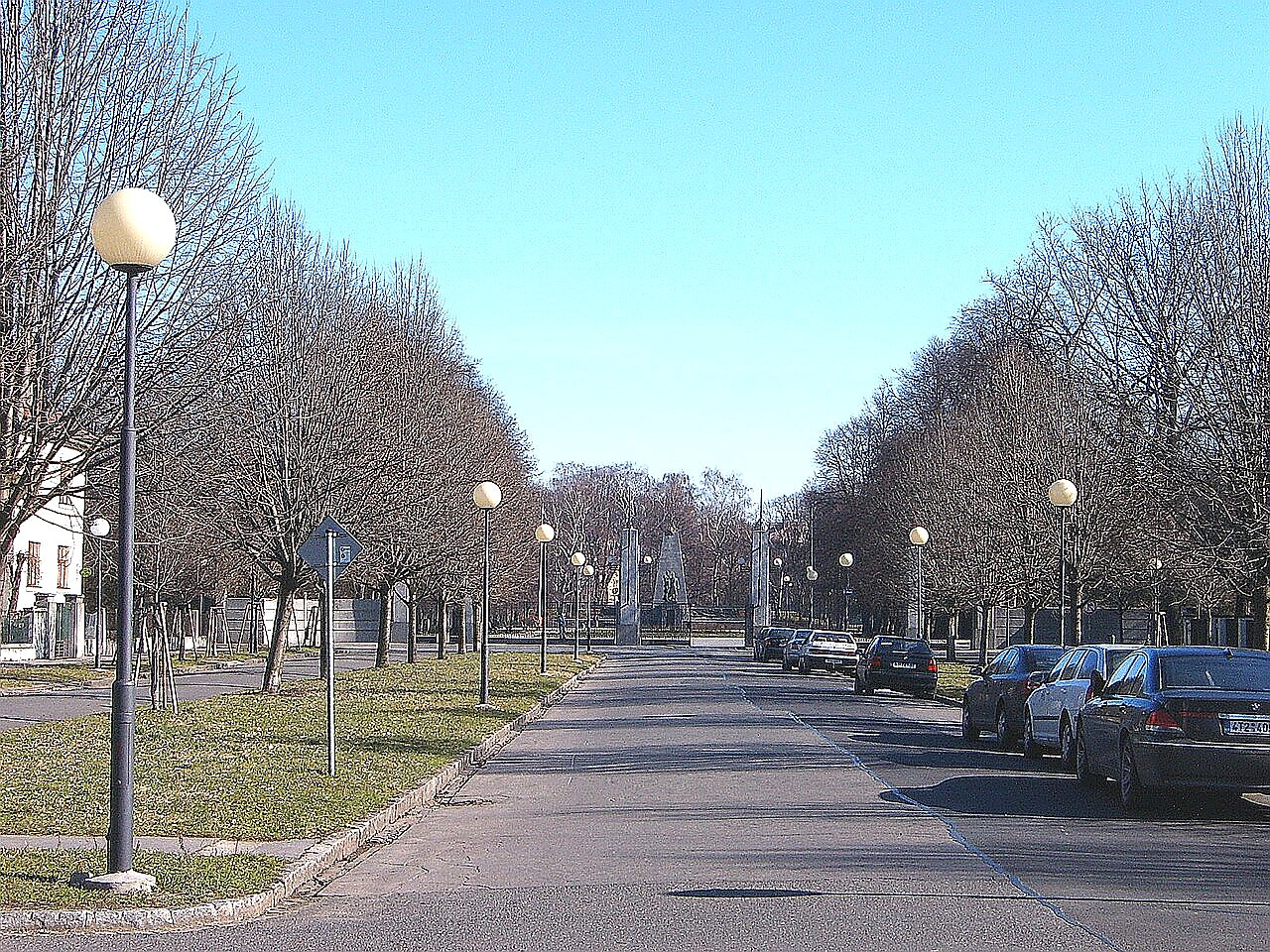
<span>Komenského sady</span>
