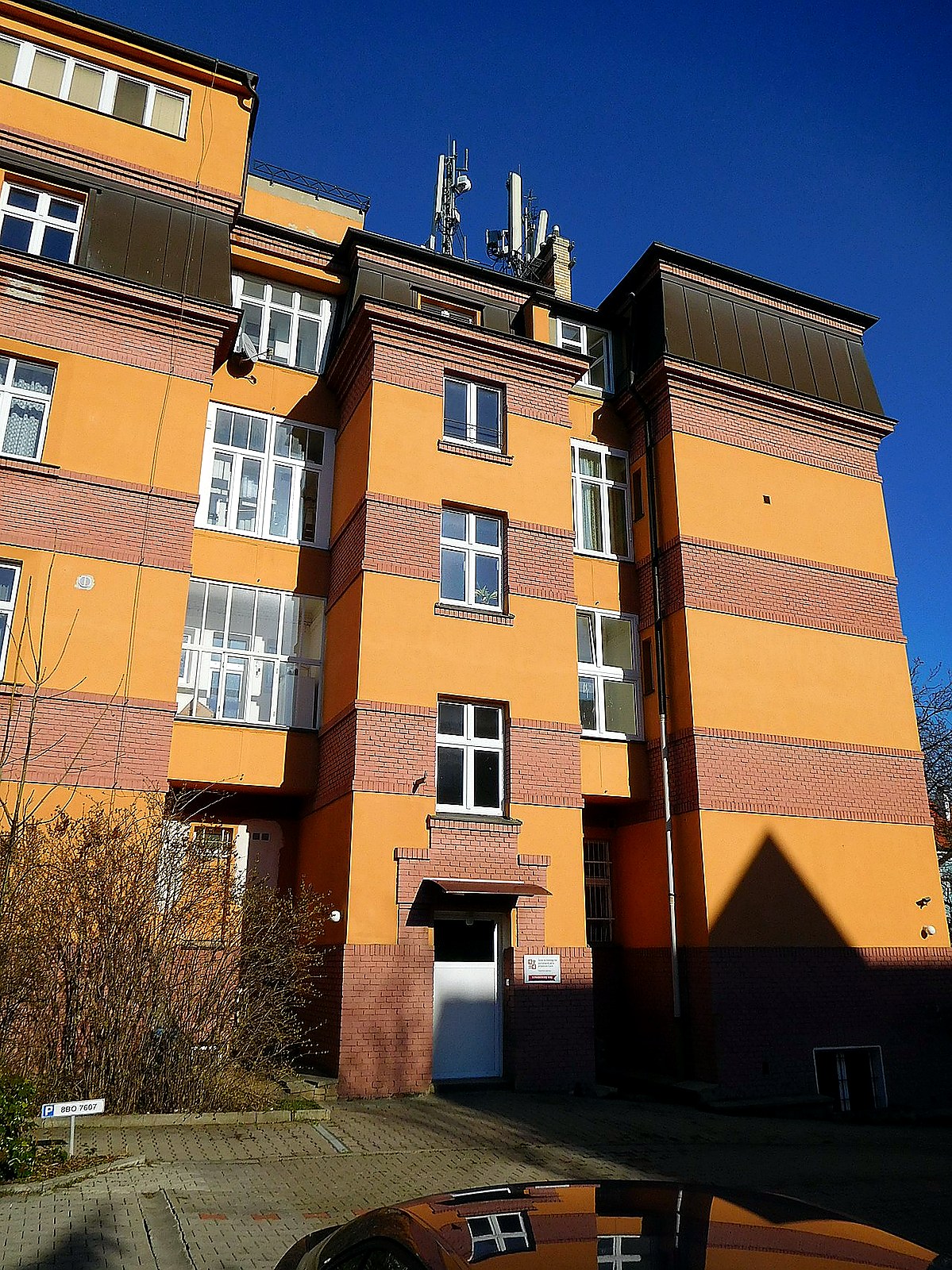 
<span>Ústav archeologické památkové péče středních Čech</span>
