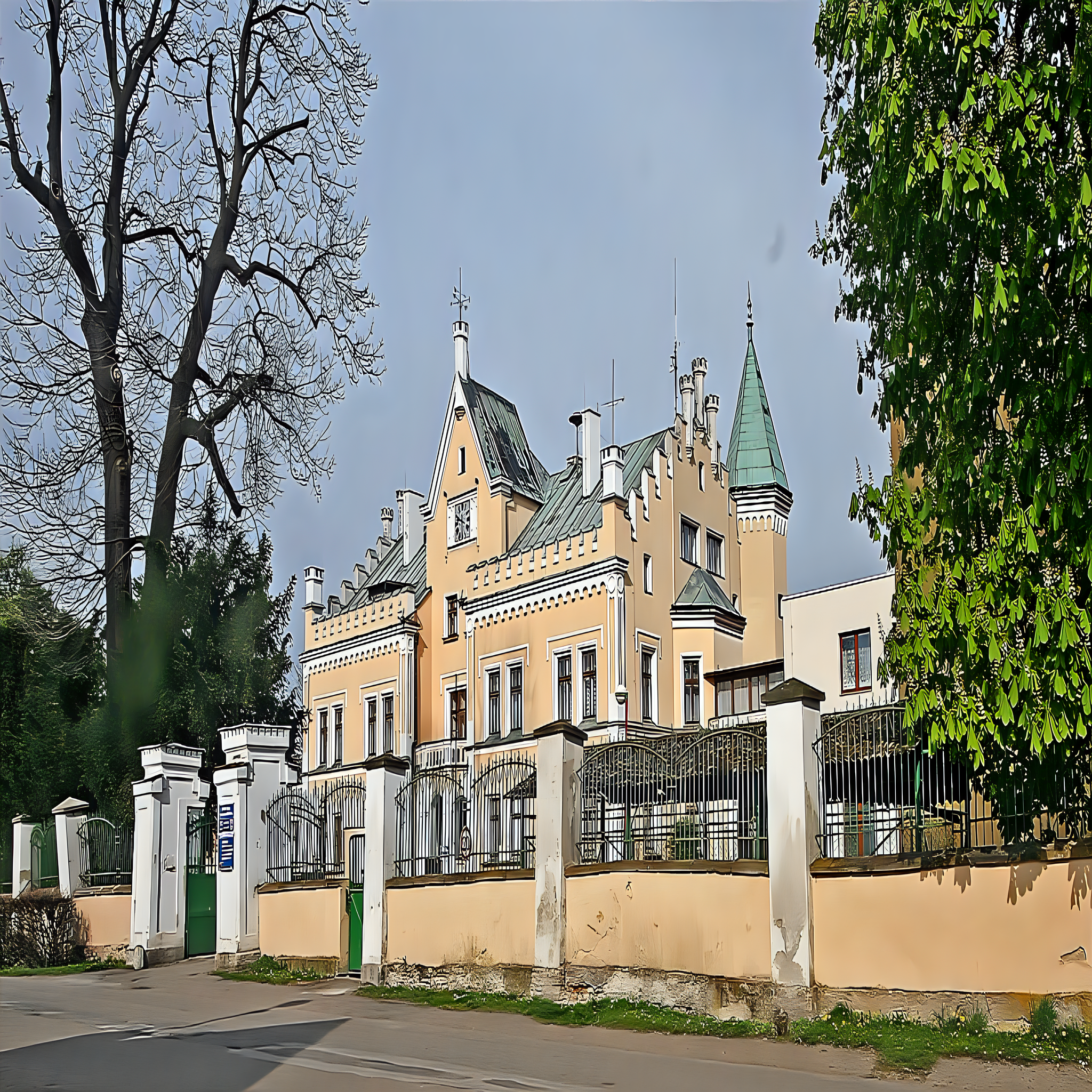 
<span>Zámek Hlušice</span>
