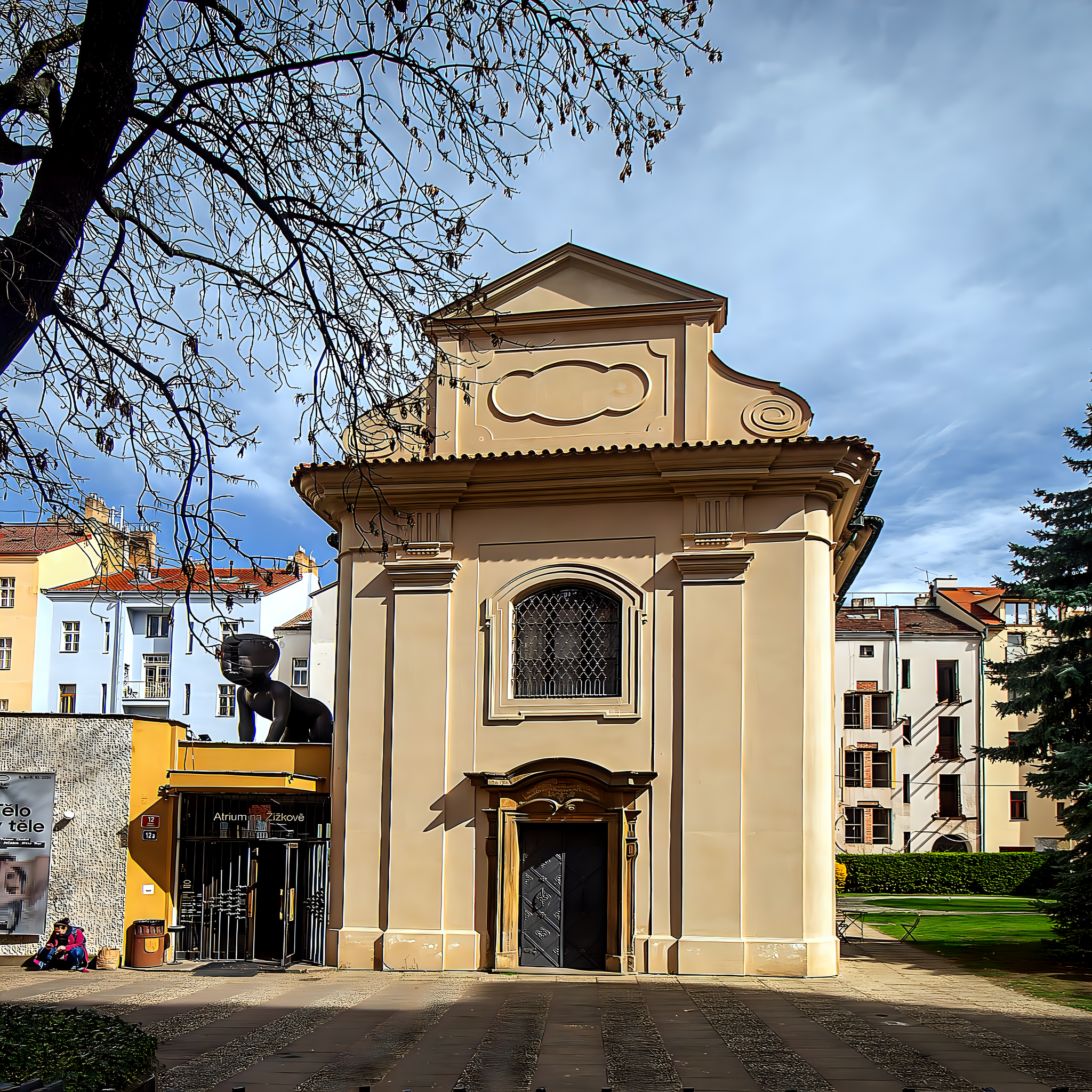 
<span>Kostel Povýšení svatého Kříže na Žižkově</span>
