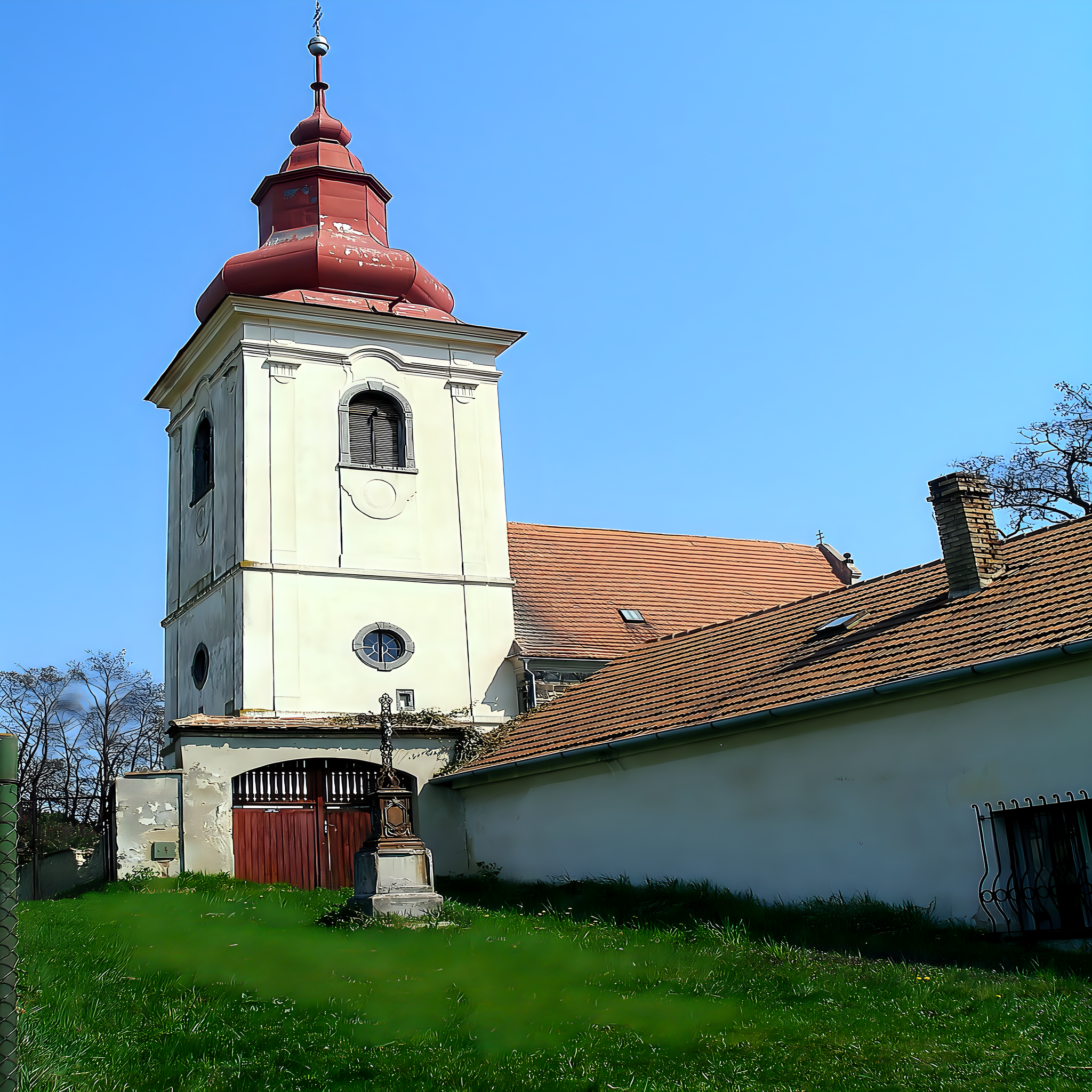 
<span>Kostel svatého Petra a Pavla (Kostomlaty pod Řípem)</span>
