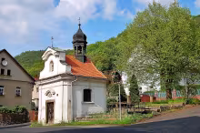 kaple svaté Anny na návsi v Brné