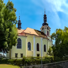 kostel svatého Víta s farou