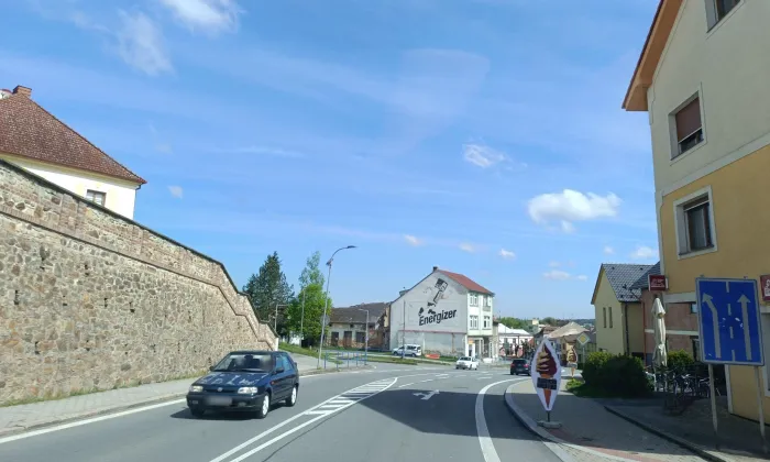 Kostel Povýšení svatého Kříže (Veselí nad Lužnicí I)