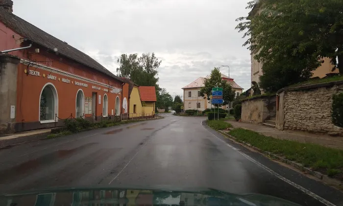 Kostel svatého Bartoloměje (Kostomlaty nad Labem)